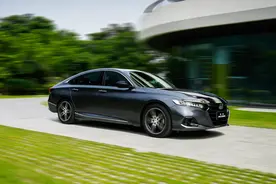 试驾｜新款雅阁：外观更年轻，智能化升级图片