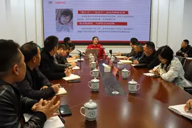 周倩与汨罗住建干部分享成长故事：唯有奋斗，才是人生最靓丽的底色图片