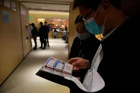 海底捞咸阳中华广场店、百姓厨房咸阳古渡店 餐饮器具消毒不彻底图片