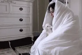 OMG！这套情侣法兰绒睡衣太美了。又美又暖，舒服，太舒服了图片