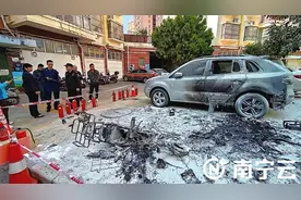 电单车爆燃南宁两男子挺身而出英勇灭火 被誉为“中国好邻居”图片
