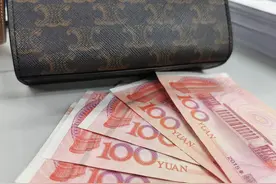 90后仅13.4%无负债，年轻人当谨防掉入“过度消费陷阱”图片