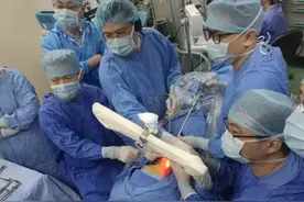 16岁男孩得了“懒癌”，却万分凶险，没想到5厘米小切口就根治了图片