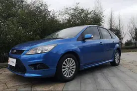 三万多的经典款福克斯，开一圈爱不释手图片