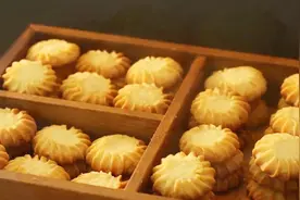 饼干这样做，不用添加剂，简单又酥脆，放一周都不坏