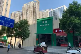 长沙“神仙菜场阿姨”成年轻人“健康守护员”，手把手教做菜图片