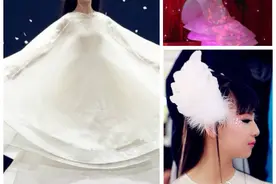 还记得杨丽萍家的小彩旗吗？她现在长这样……图片