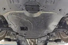 看似差不多，不过亚洲龙还是更像雷克萨斯图片