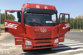 不想驾驶室变烤箱，这样操作迅速降低温度，卡友：这办法好图片