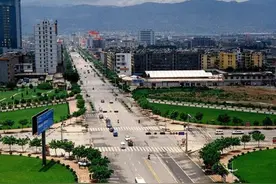 我国靠香烟“吃饭”的城市，烟名以地名命名，今成养老旅游胜地图片