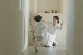 韩星蔡琳罕晒儿子正面照，眉眼像极中国生父，跨国夫妻已离婚半年图片