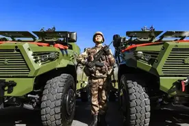 解放军各王牌部队配发新装备！最后一样看似呆萌，却能出奇制胜图片