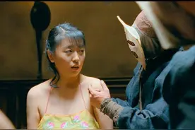 《让子弹飞》十年了，「肚兜民女」容貌大变，她经历了怎样的十年图片