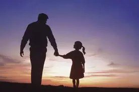 才发现，父母和子女的缘分，其实是一次次“目送”图片