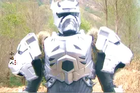 五行铠甲分别有多少件武器？炎龙和风鹰相当，唯独黑犀可同时使用图片