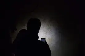 上征信的高利贷，逃废债的年轻人图片