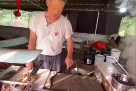 山东网红猪头汤大爷彻底凉了，摊子已人去楼空，早知今日何必当初图片