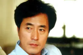 杨立新：父亲和哥哥很早离世，德艺双馨的他有两大烦恼图片