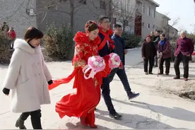 男怕初一，女怕十五图片