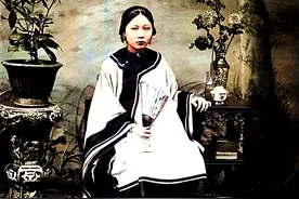 嘉庆朝奇案：寡妇貌美，婆婆贪财，引狼入室作恶，贪婪让人沉沦图片