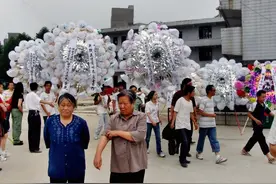 母亲追悼会上的答谢词图片