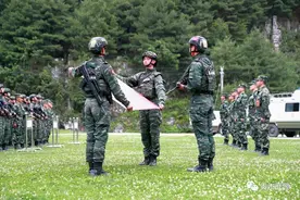 “魔鬼周”震撼来袭 特战队员全军出击图片