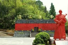 收复老山战斗，解放军面对越军伤员，为何手下留情？图片