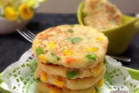 早餐不知道怎么做？看这里，教你做一份好吃的田园时蔬土豆饼图片
