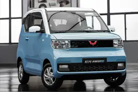 3万块钱，后置后驱，合法上路的老年代步车，五菱宏光MINIEV图片