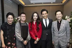 追求者多到需要排队登记，“女神”郭碧婷为何选择嫁给向佐？图片