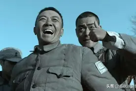 李云龙被撤职，副团长没转正，为何赵刚从政委变成代理团长？图片