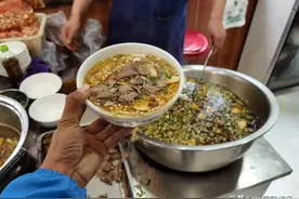 汉EV自驾甘肃，张掖的牛肉小饭不容错过，白天的夜市充满了烟火气图片