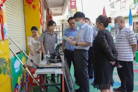 玉林市委常委、常务副市长丘德奎到福绵区调研校园安全工作图片