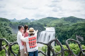 从黄果树出发，这两个景区的直通车可预订！一小时以内直达图片