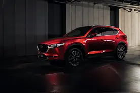 马自达CX-5对比丰田荣放，一款打动年轻人的车需要哪些特质？图片