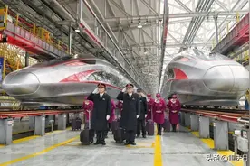 最快62分钟！成渝高铁“复兴号”开始售票，二等座票价157元图片