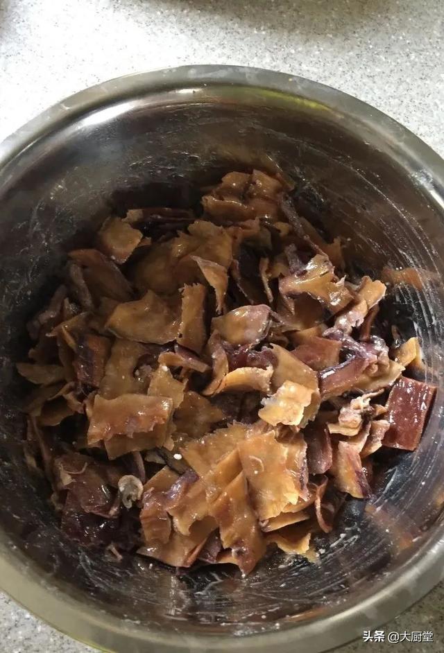 干鱼泡的正确泡发方法 2026年干鱼泡的正确泡发方法和制作吃法