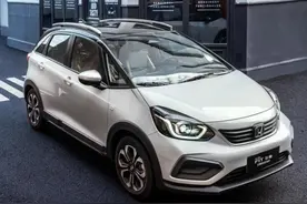 低配车型没有喇叭！别不信！这样的全新本田飞度更受追捧图片