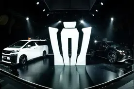 以退为进，皇冠归来，要抢雷克萨斯的市场？图片