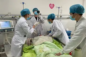 南安老大爷呼吸困难，一查：猪肉堵气管10多天！图片