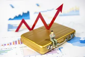 新发基金与老基金有何差别，对于新手来说，谁更适合投资？图片