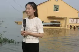 簰洲湾全力迎战2号洪峰图片