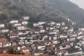 绍兴第一高峰，徒步爱好者的天堂，山中居然隐秘着一个小布达拉宫图片