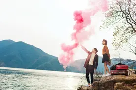 青海婚纱摄影工作室前十名强势来袭，青海旅拍脱坑福音，莫等后悔图片