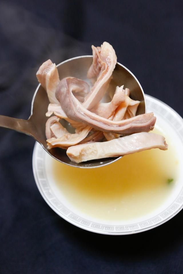 猪肚炖花胶的功效 2026年猪肚炖花胶的功效与禁忌