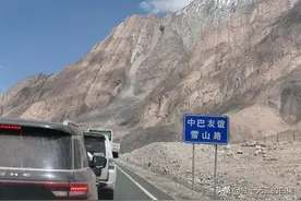 新疆游记，回喀什的路，遇到泥石流图片