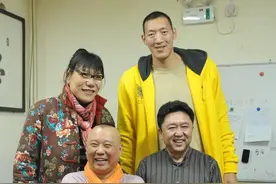 中国女篮第一人，因声音太粗被怀疑是男性，婚后十年没孩子图片