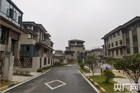 河南固始县售卖“五证齐全别墅”职能部门称尚需调查图片