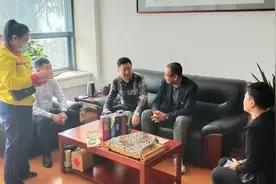 中国石油吉林销售公司变坐商为行商 创新办卡模式图片