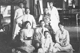 宋氏三姐妹名动民国，她们背后的这名女人，才是最可敬的巾帼女杰图片